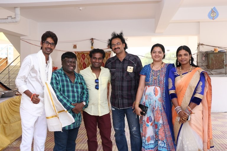 Dhanraj Housewarming Ceremony - 25 / 27 photos