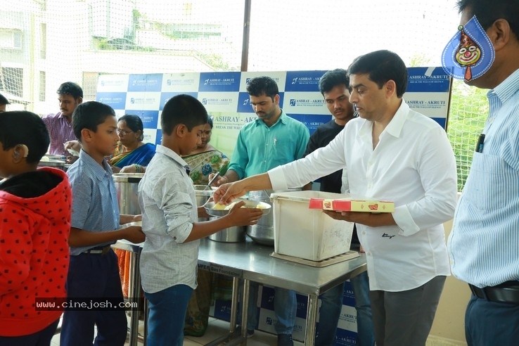 Dil Raju Celebrates His Birthday With Kids At Ashray Akruthi - 30 / 42 photos