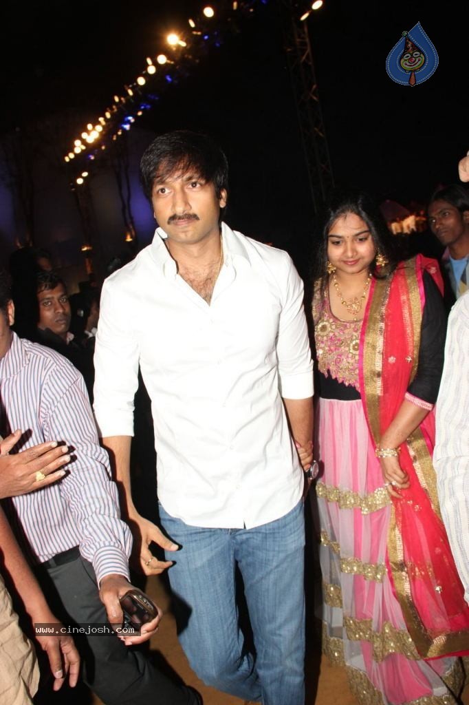 Dil Raju Daughter Hanshitha Engagement 03 - 81 / 336 photos