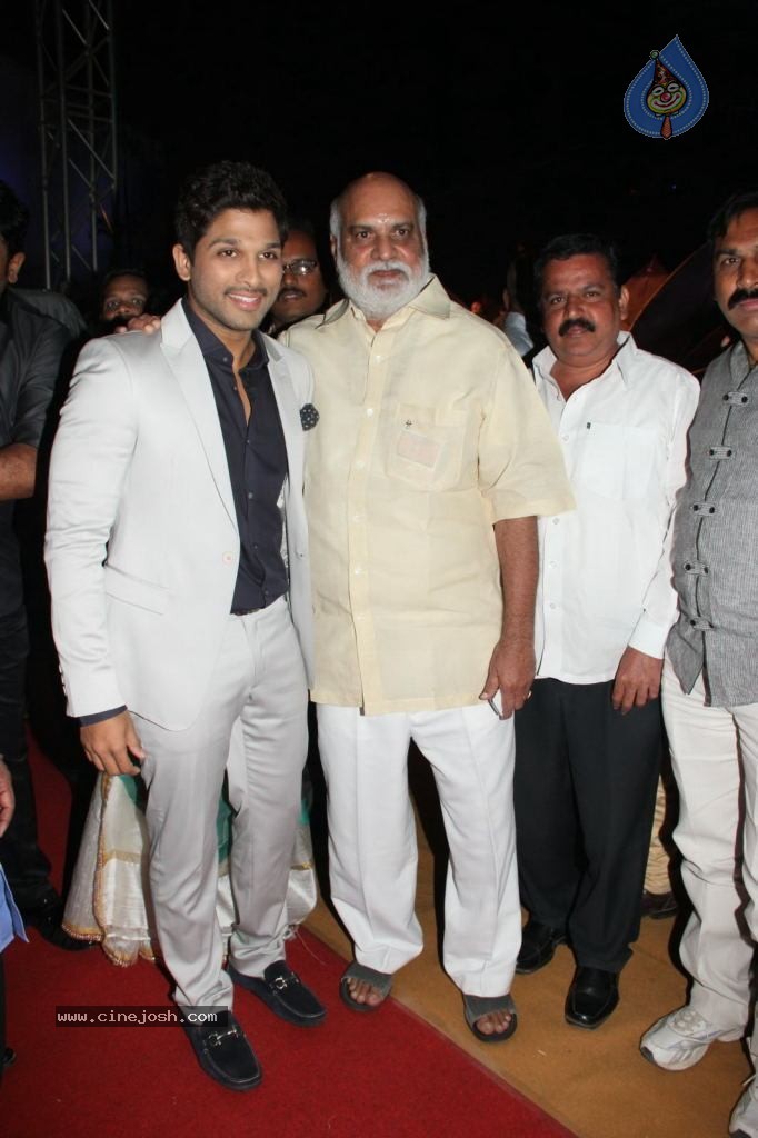 Dil Raju Daughter Hanshitha Engagement 03 - 227 / 336 photos