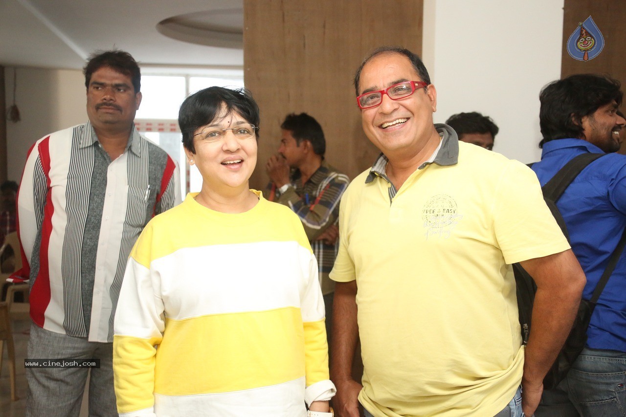 Director B Jaya Bday Celebrations - 17 / 159 photos