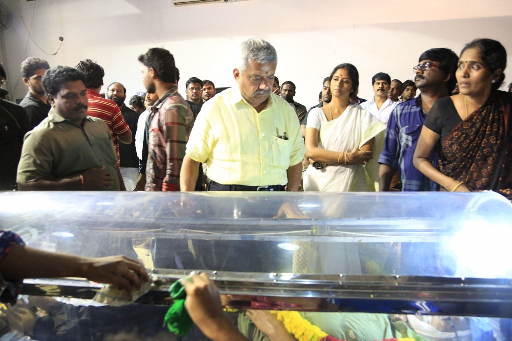 Director Balu Mahendra Condolence Photos - 39 / 203 photos