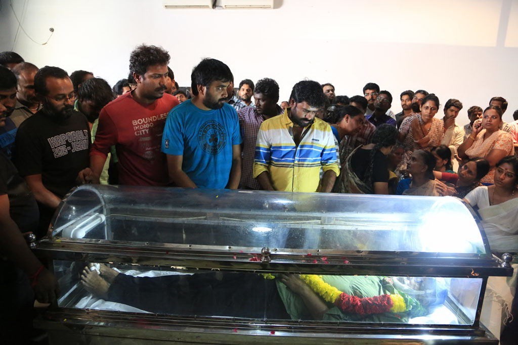Director Balu Mahendra Condolence Photos - 115 / 203 photos