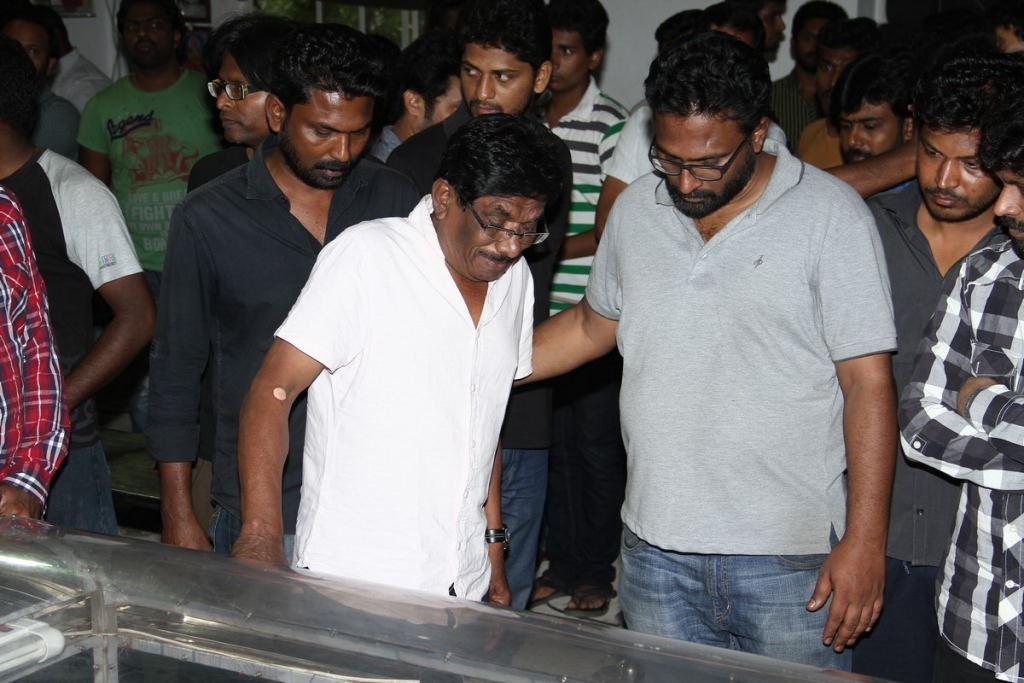 Director Balu Mahendra Condolence Photos - 178 / 203 photos