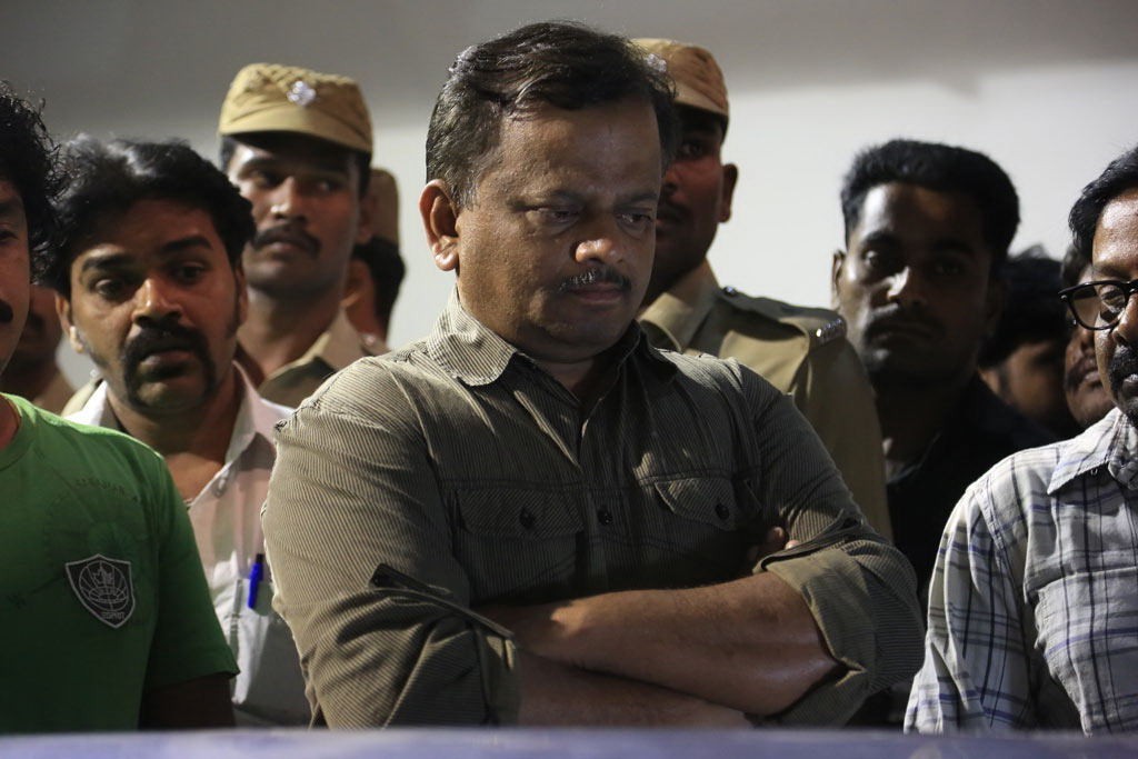 Director Balu Mahendra Condolence Photos - 186 / 203 photos