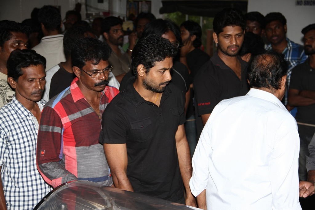 Director Balu Mahendra Condolence Photos - 193 / 203 photos