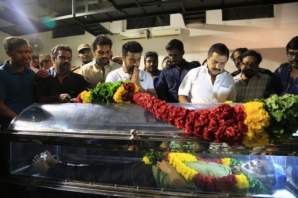 Director Balu Mahendra Condolence Photos - 202 / 203 photos