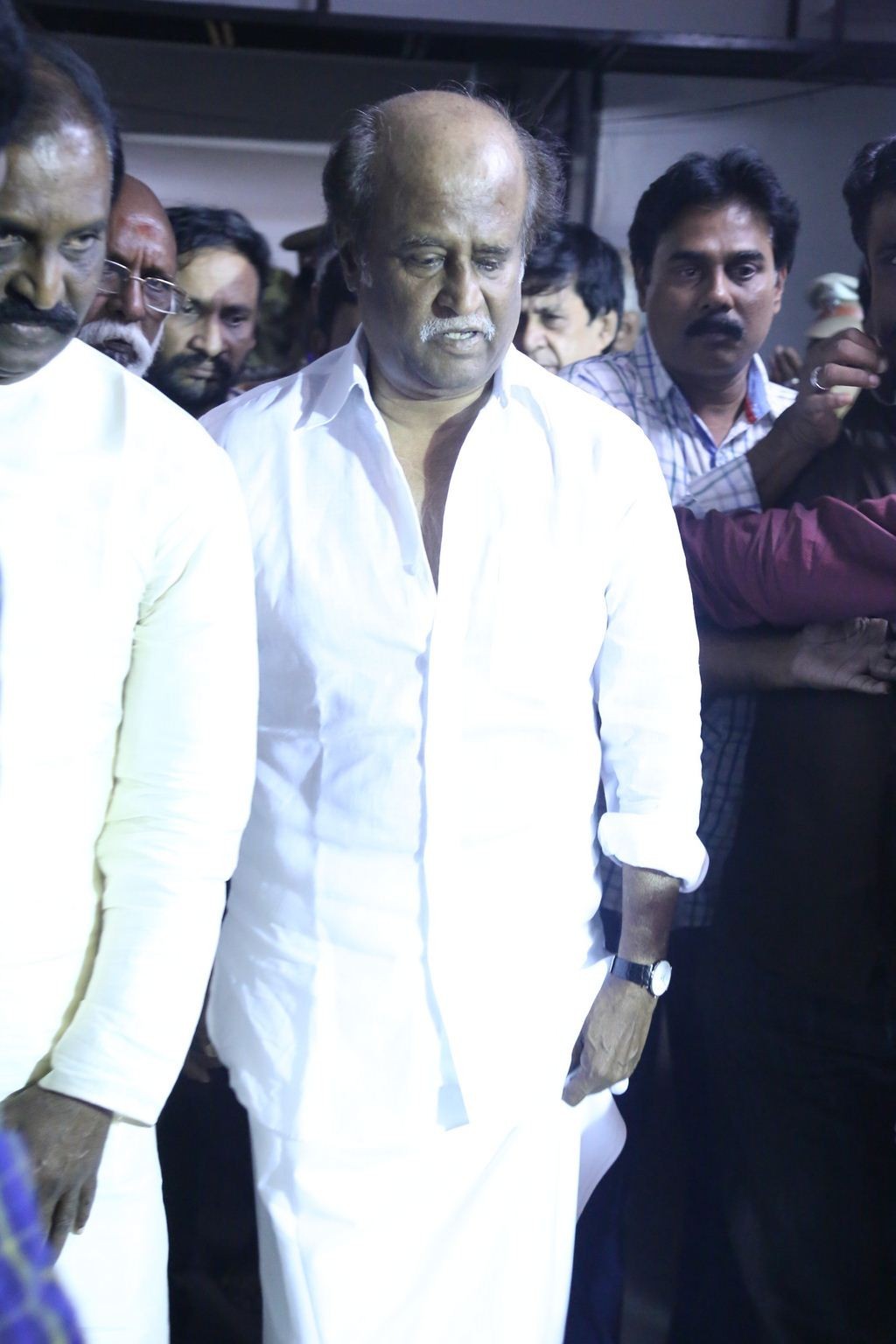 Director K Balachander Condolences Photos - 68 / 81 photos
