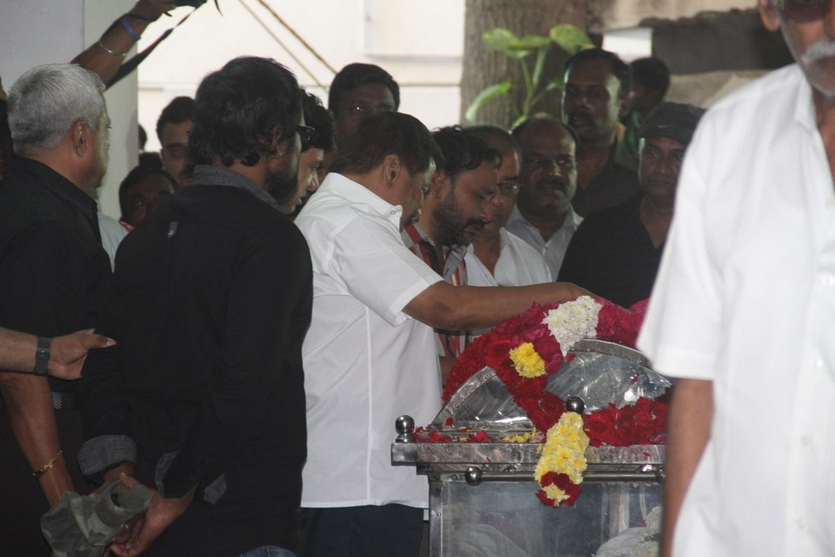 Director K Balachander Condolences Photos - 14 / 255 photos