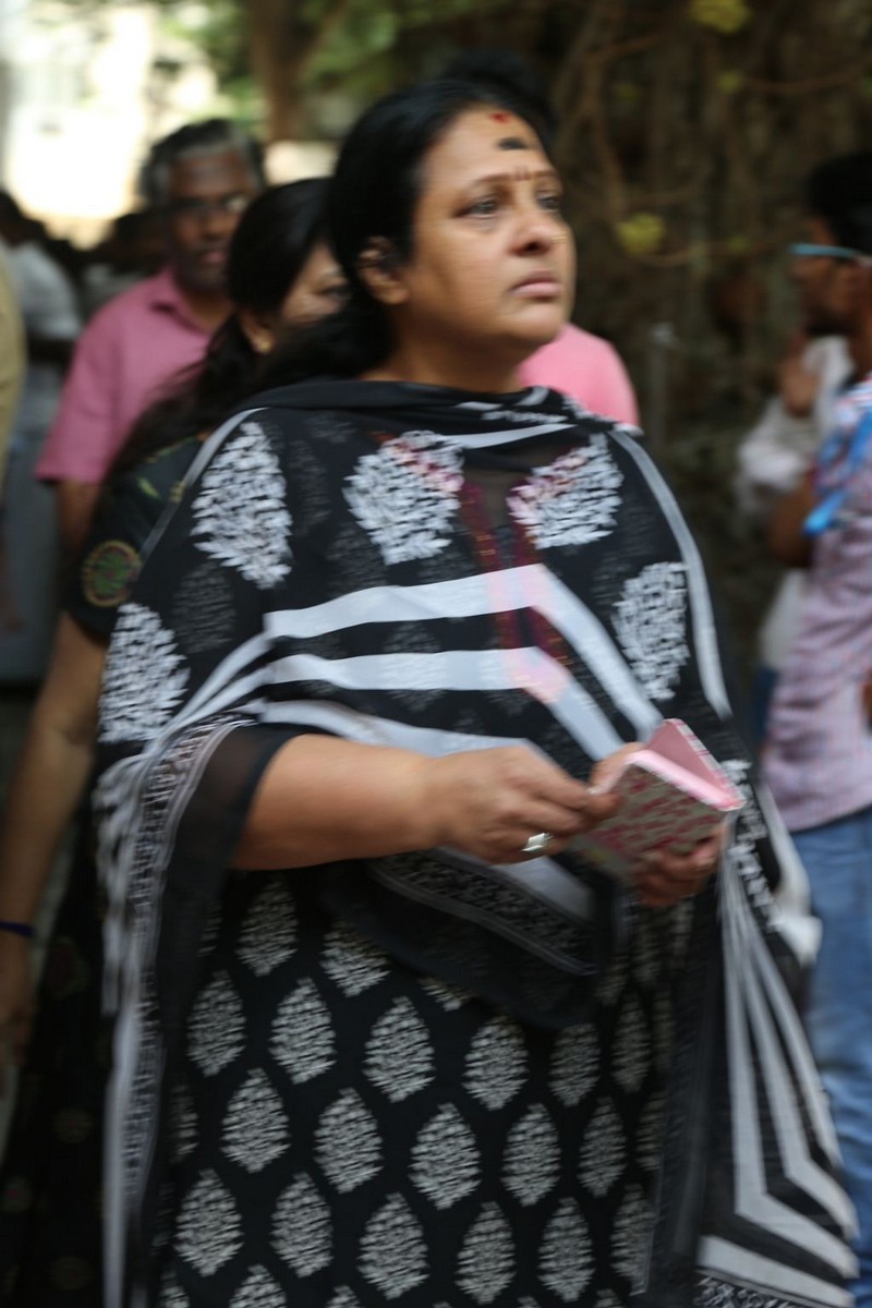 Director K Balachander Condolences Photos - 22 / 255 photos