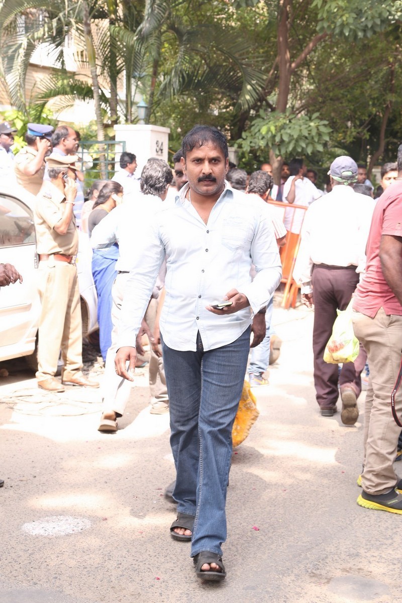 Director K Balachander Condolences Photos - 31 / 255 photos