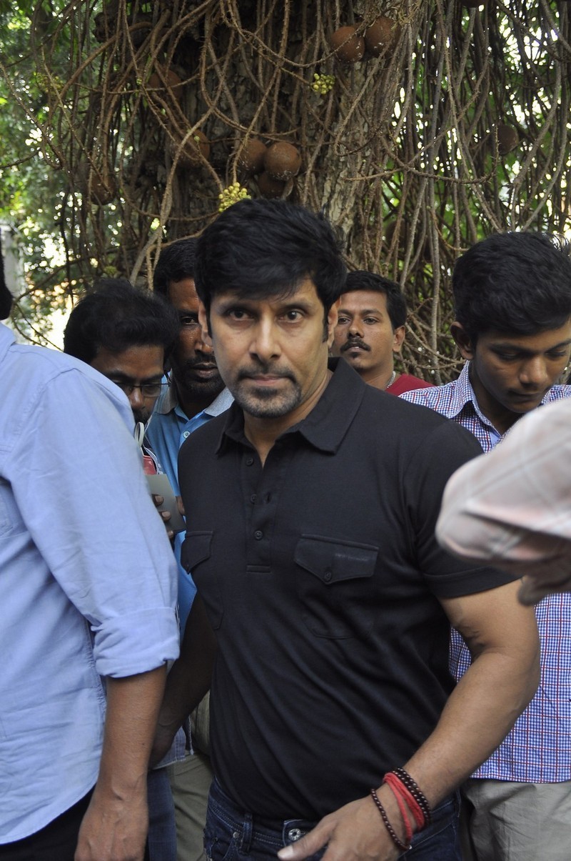 Director K Balachander Condolences Photos - 36 / 255 photos