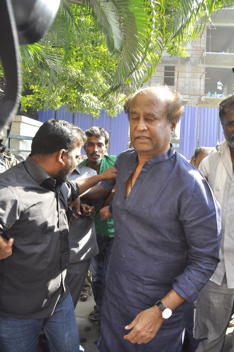 Director K Balachander Condolences Photos - 57 / 255 photos