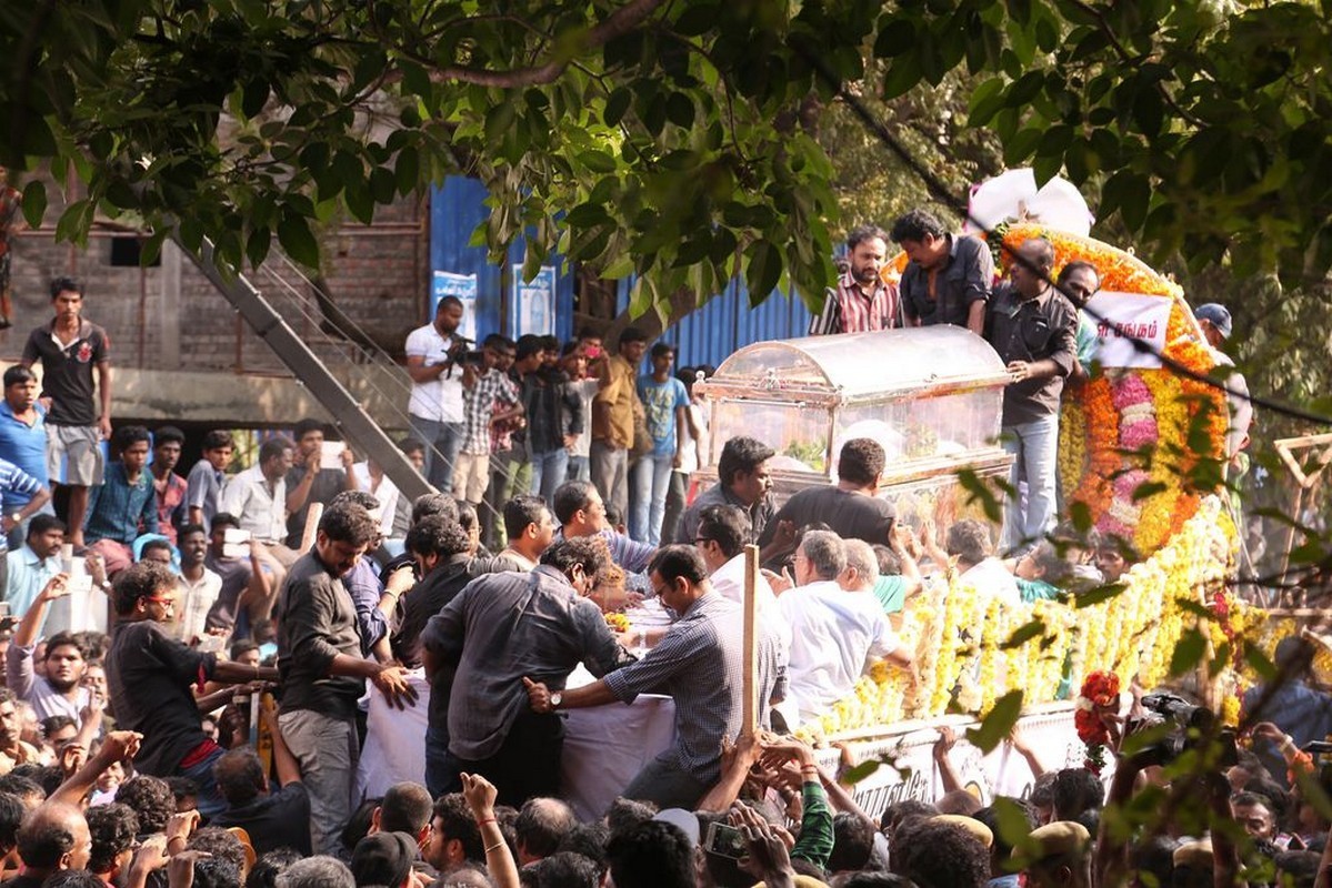Director K Balachander Condolences Photos - 73 / 255 photos