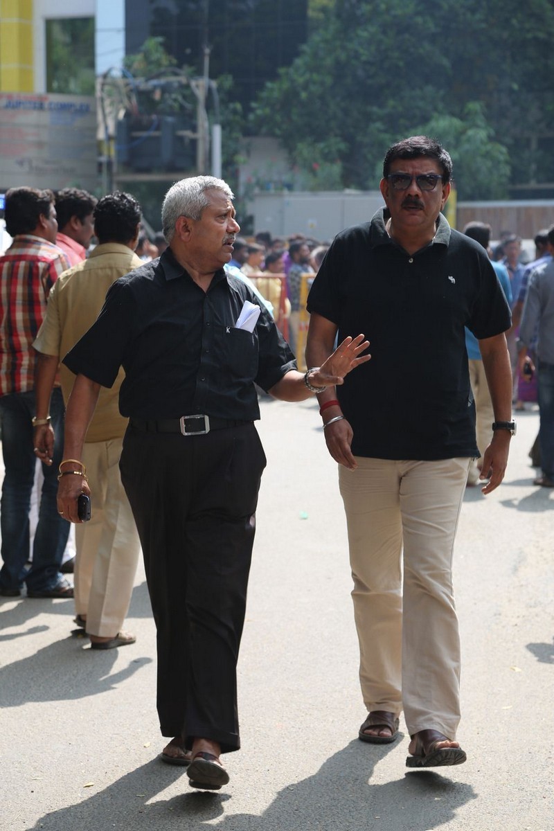 Director K Balachander Condolences Photos - 75 / 255 photos