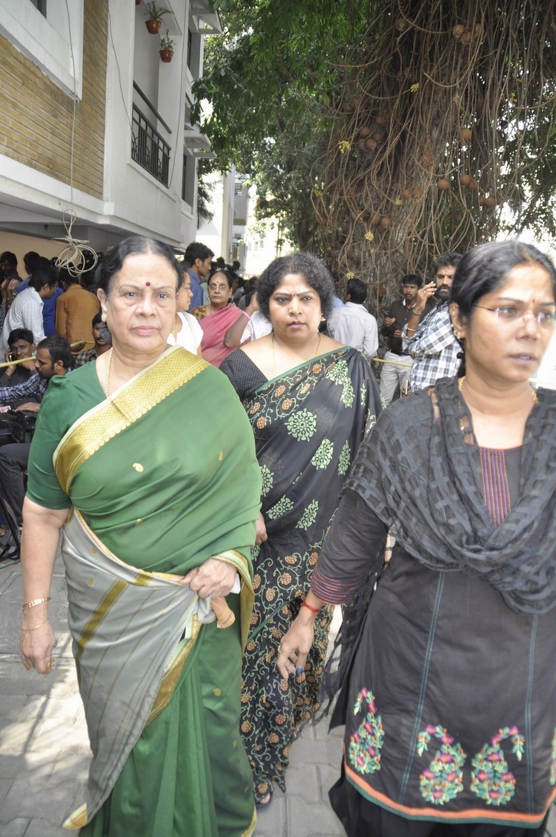 Director K Balachander Condolences Photos - 84 / 255 photos