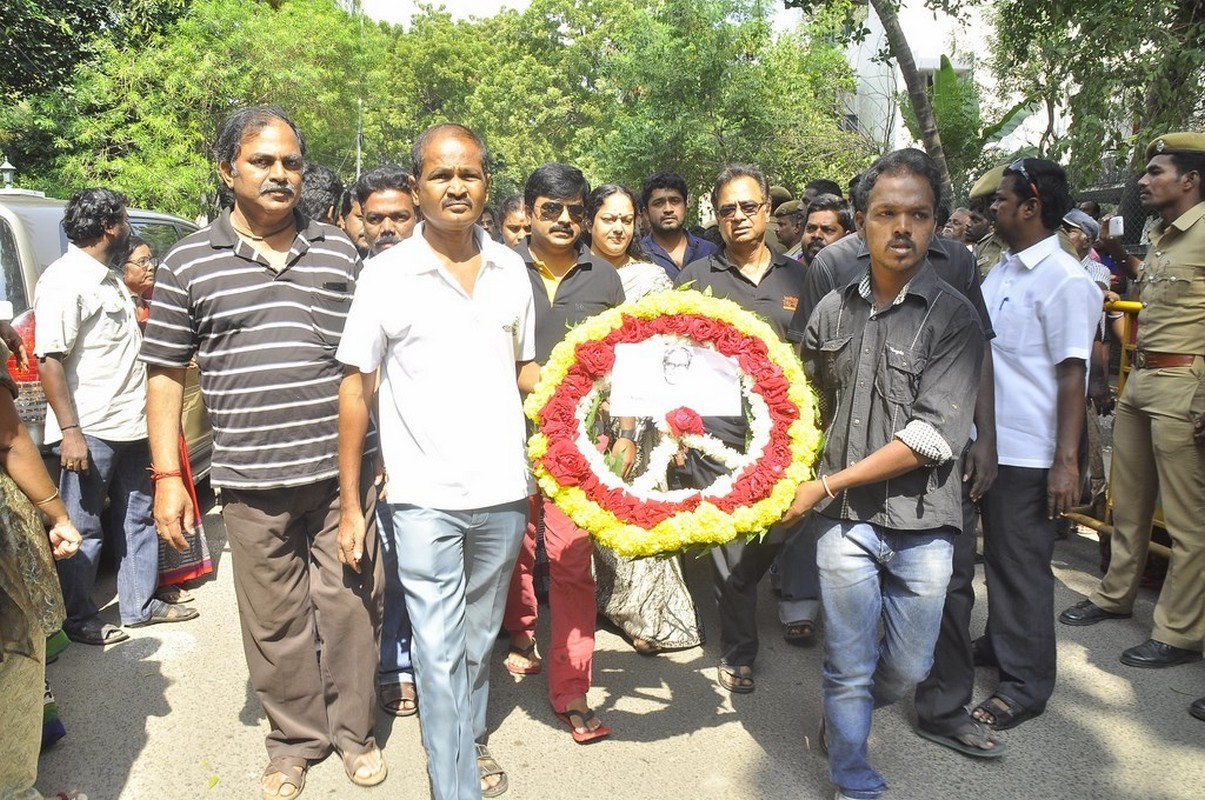 Director K Balachander Condolences Photos - 93 / 255 photos