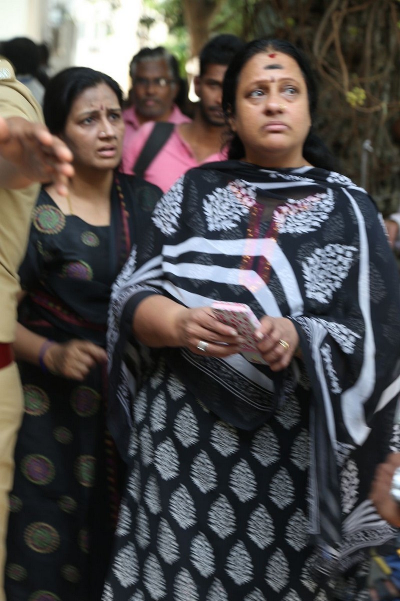 Director K Balachander Condolences Photos - 103 / 255 photos