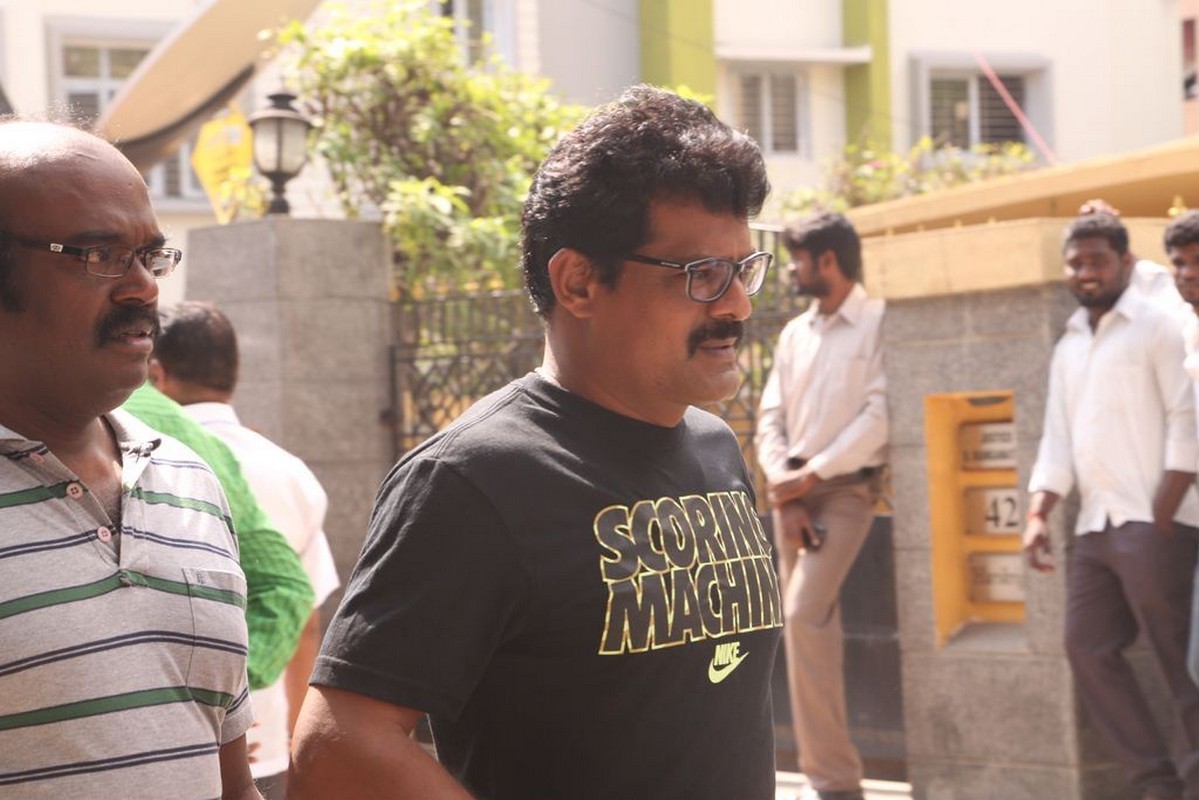 Director K Balachander Condolences Photos - 137 / 255 photos