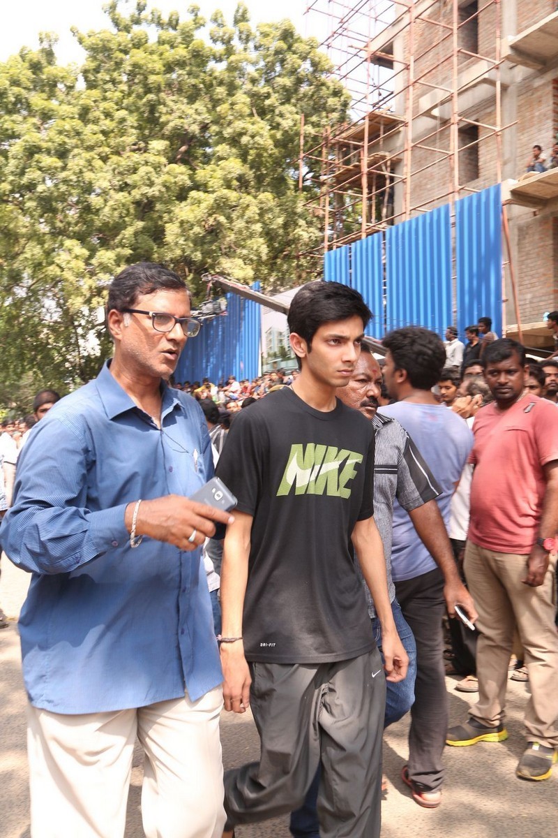 Director K Balachander Condolences Photos - 150 / 255 photos