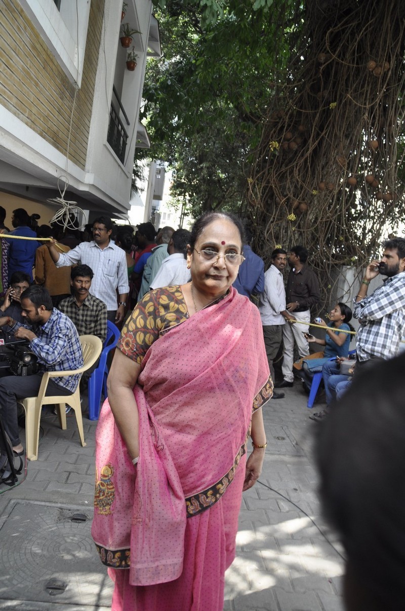 Director K Balachander Condolences Photos - 154 / 255 photos