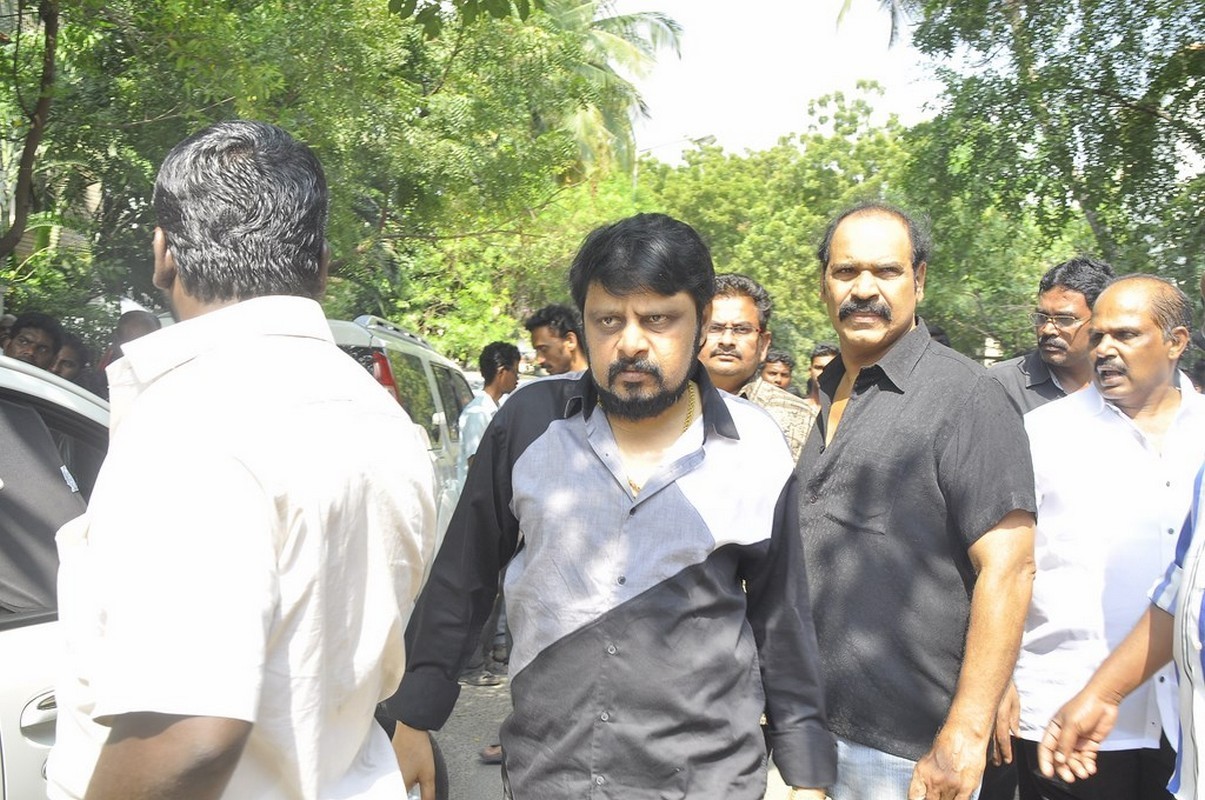 Director K Balachander Condolences Photos - 200 / 255 photos