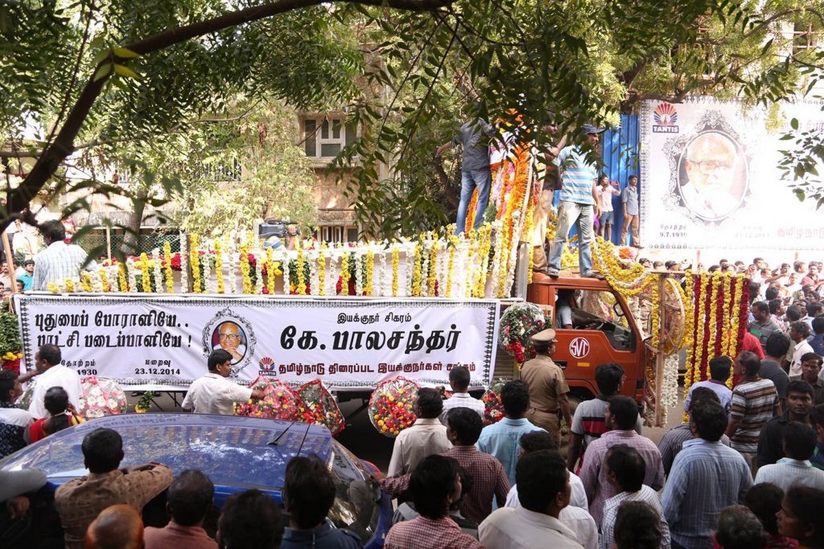 Director K Balachander Condolences Photos - 206 / 255 photos