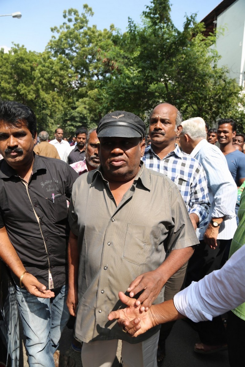 Director K Balachander Condolences Photos - 208 / 255 photos