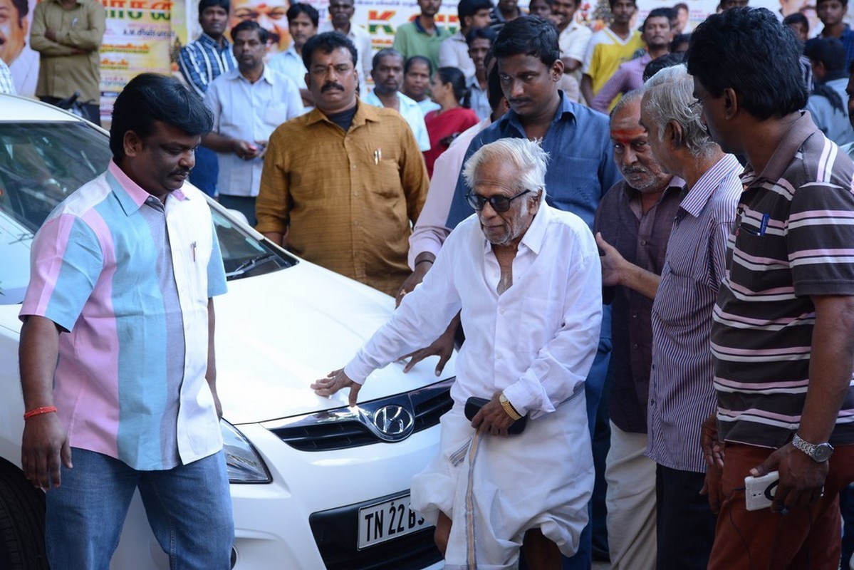 Director K Balachander Condolences Photos - 230 / 255 photos