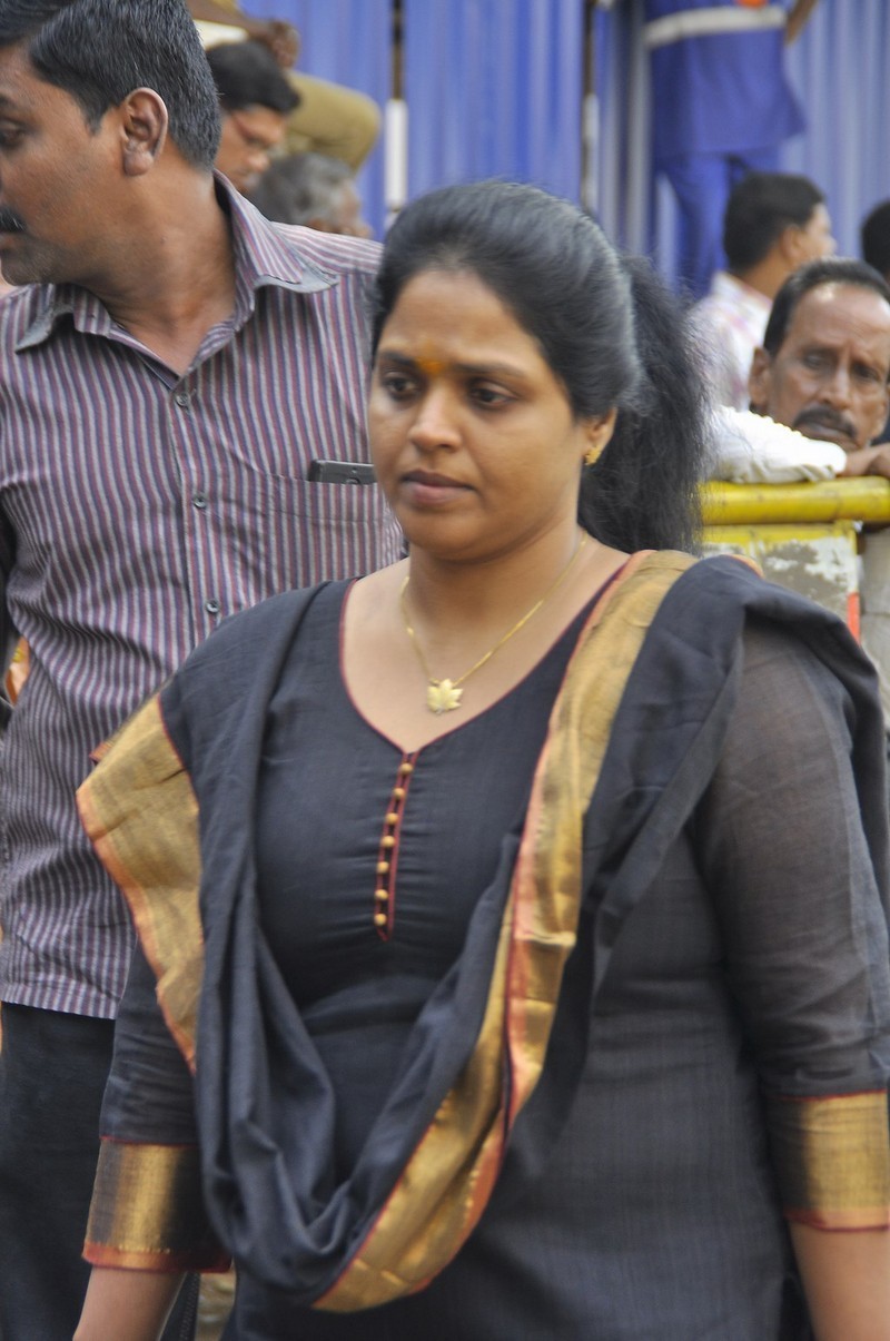 Director K Balachander Condolences Photos - 252 / 255 photos
