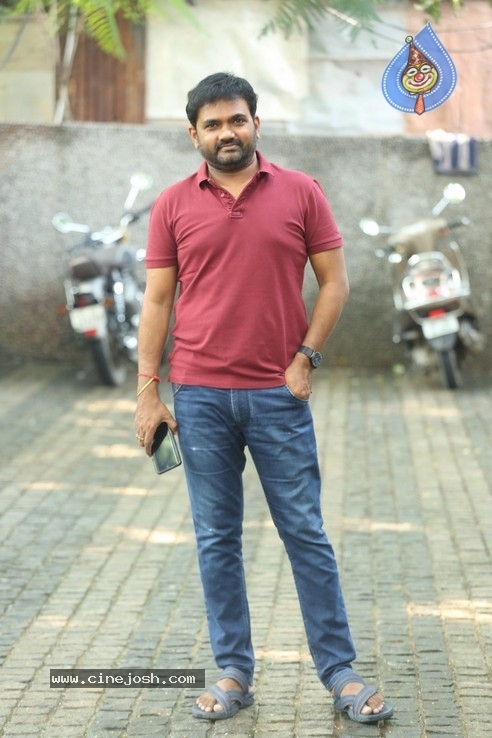 Director Maruthi Photos - 14 / 23 photos