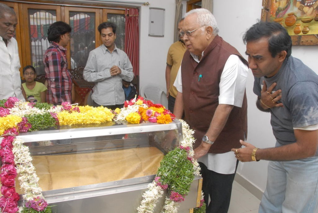 V Madhusudhana Rao Condolences Photos - 1 / 49 photos