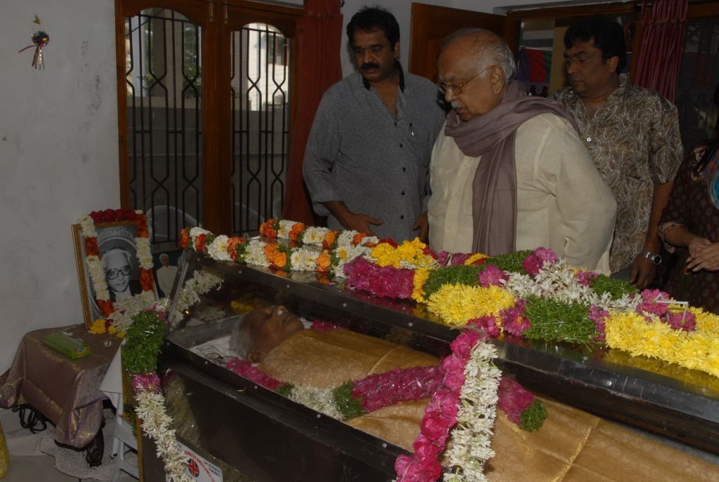 V Madhusudhana Rao Condolences Photos - 24 / 49 photos