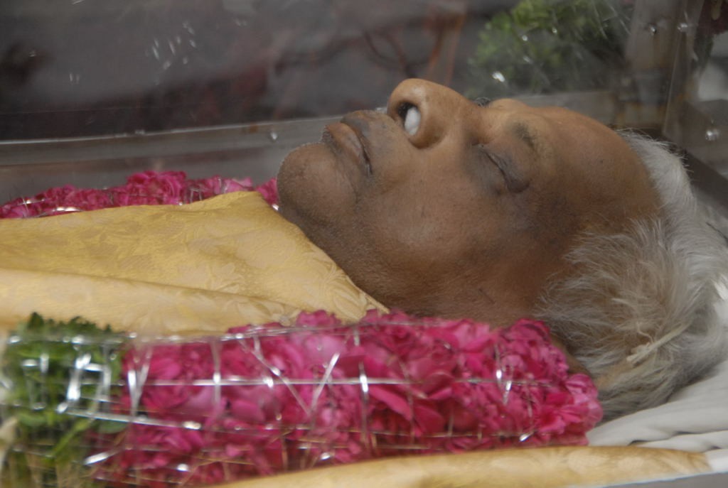 V Madhusudhana Rao Condolences Photos - 40 / 49 photos