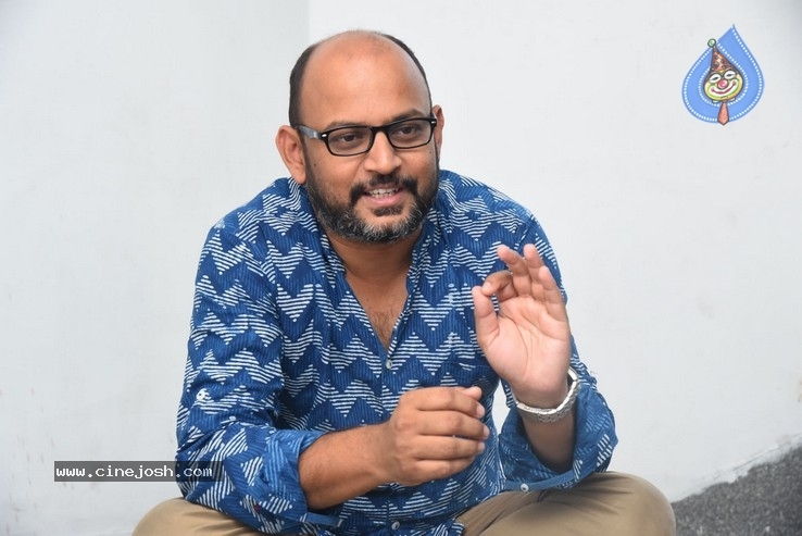 Director VI Anand Pics - 11 / 21 photos
