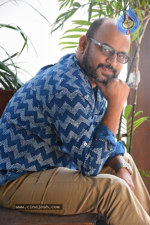 Director VI Anand Pics - 12 / 21 photos