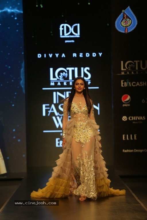 Divya Reddy Showcase at India Fashion Week - 40 / 40 photos