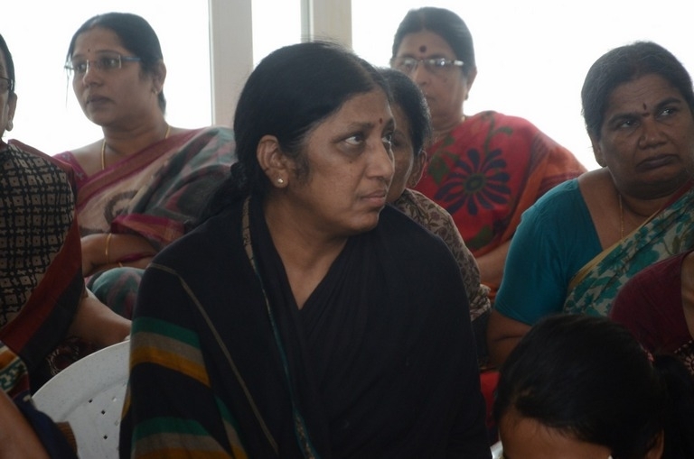DR C Narayana Reddy Condolence Photos - 38 / 42 photos