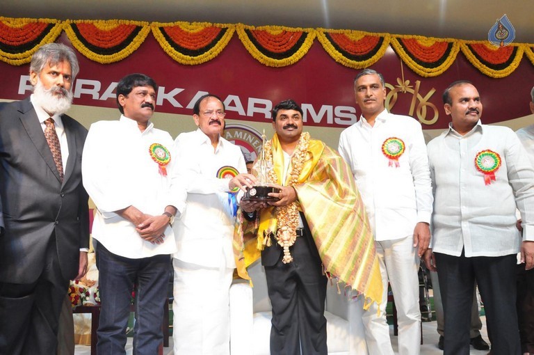 Dr Ramineni Foundation Awards 2016 - 39 / 42 photos