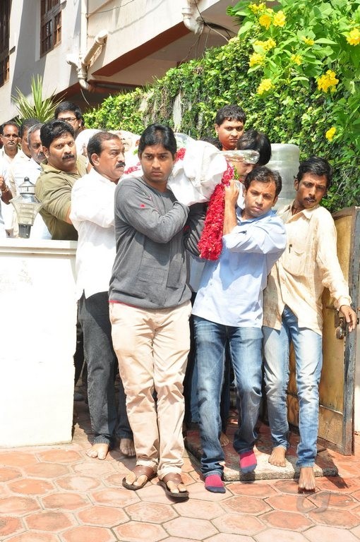 Edida Nageswara Rao Condolences Photos 1 - 37 / 126 photos