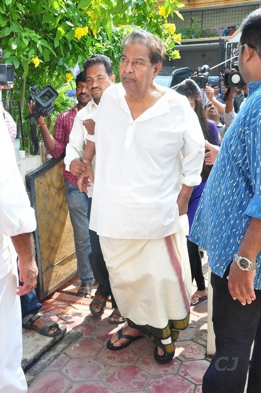 Edida Nageswara Rao Condolences Photos 1 - 42 / 126 photos