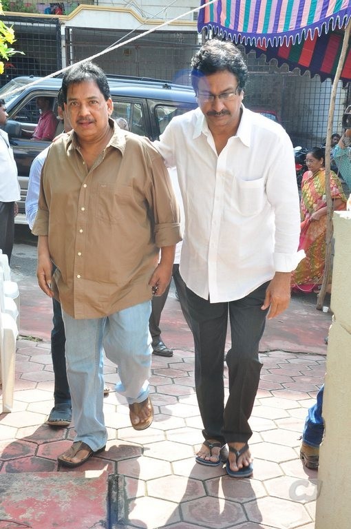 Edida Nageswara Rao Condolences Photos 1 - 71 / 126 photos