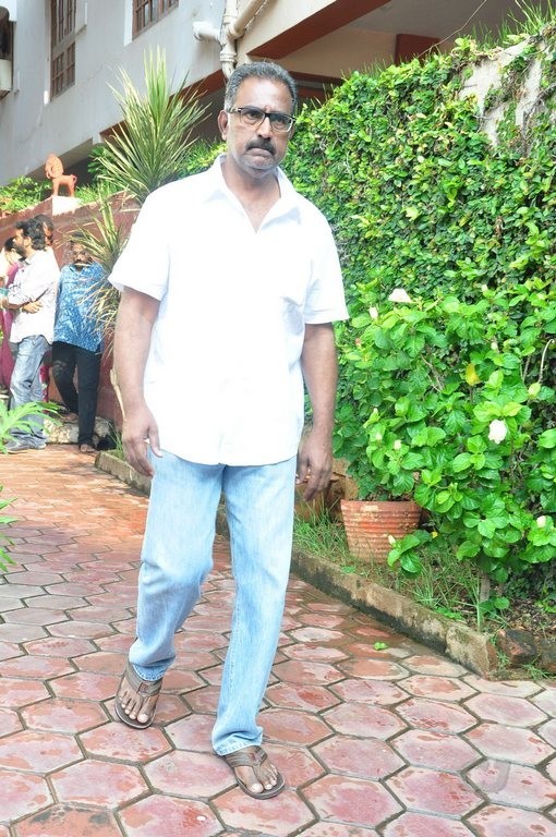 Edida Nageswara Rao Condolences Photos 1 - 79 / 126 photos