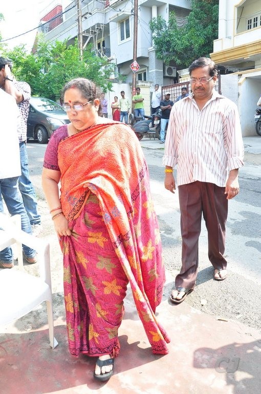 Edida Nageswara Rao Condolences Photos 1 - 109 / 126 photos