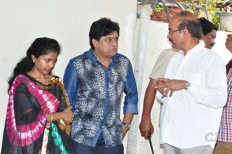Edida Nageswara Rao Condolences Photos 2 - 102 / 138 photos