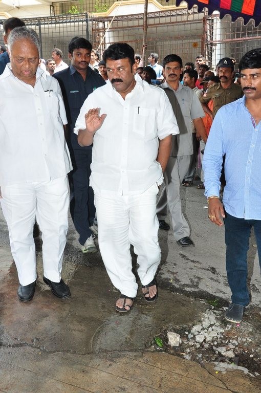 Edida Nageswara Rao Condolences Photos 2 - 112 / 138 photos