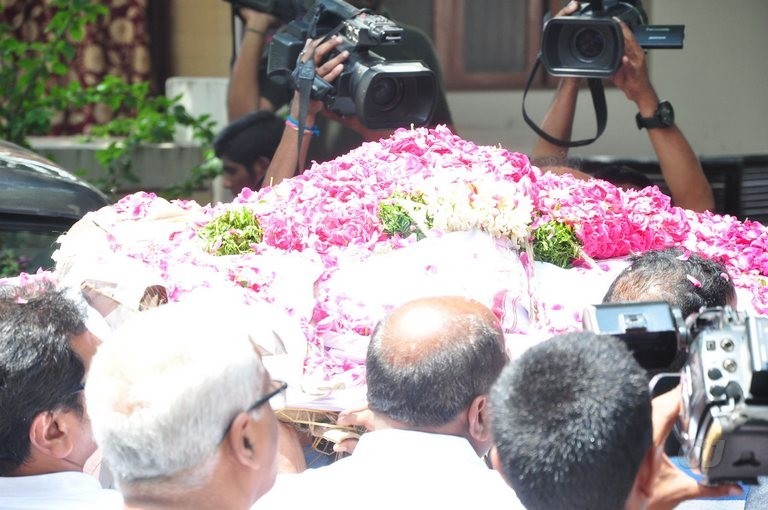 Edida Nageswara Rao Condolences Photos 2 - 136 / 138 photos