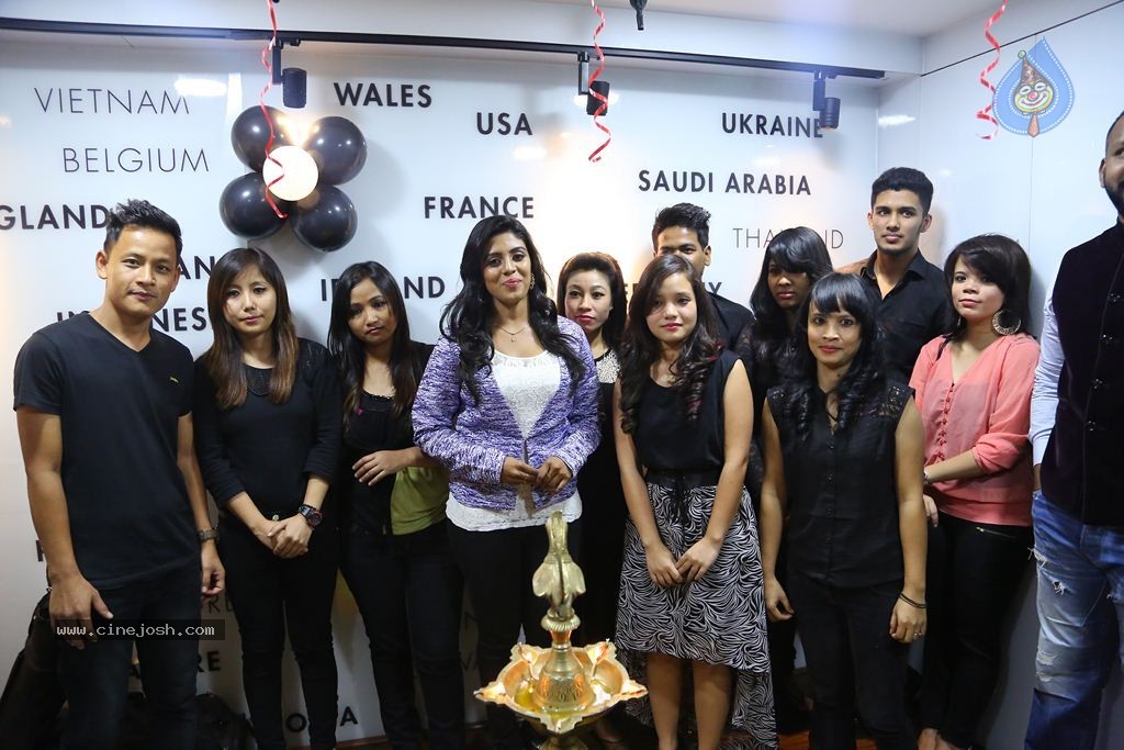 Essensuals Toni And Guy Salon Launch - 22 / 59 photos