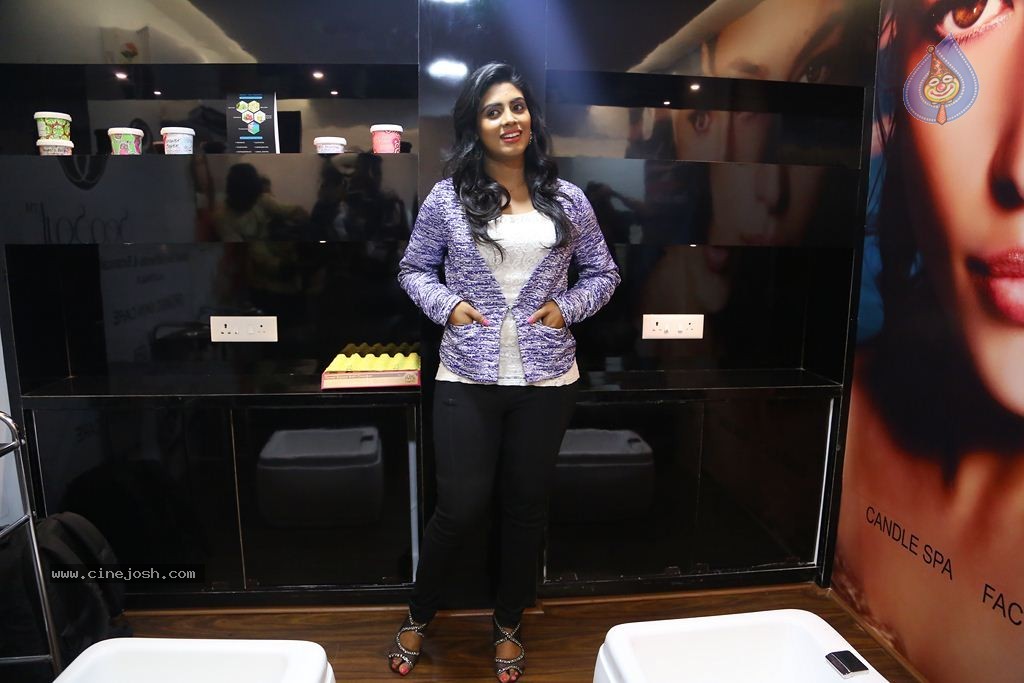 Essensuals Toni And Guy Salon Launch - 29 / 59 photos