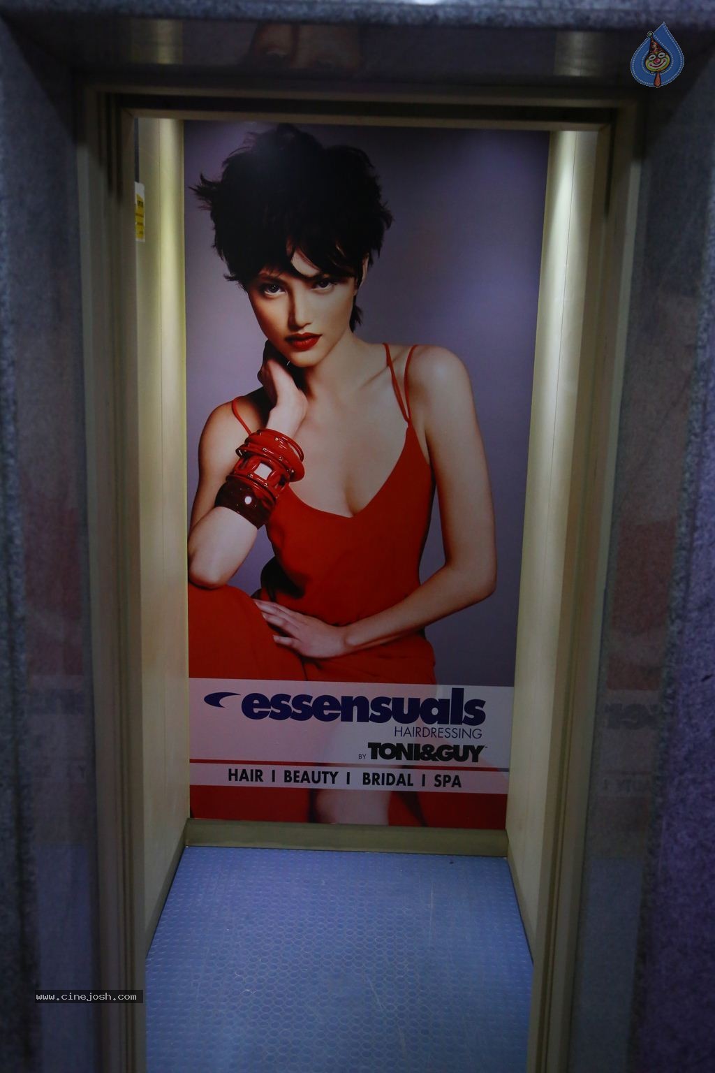 Essensuals Toni And Guy Salon Launch - 33 / 59 photos
